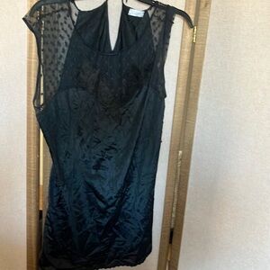 FINAL MARKDOWN Indulgence Black top large